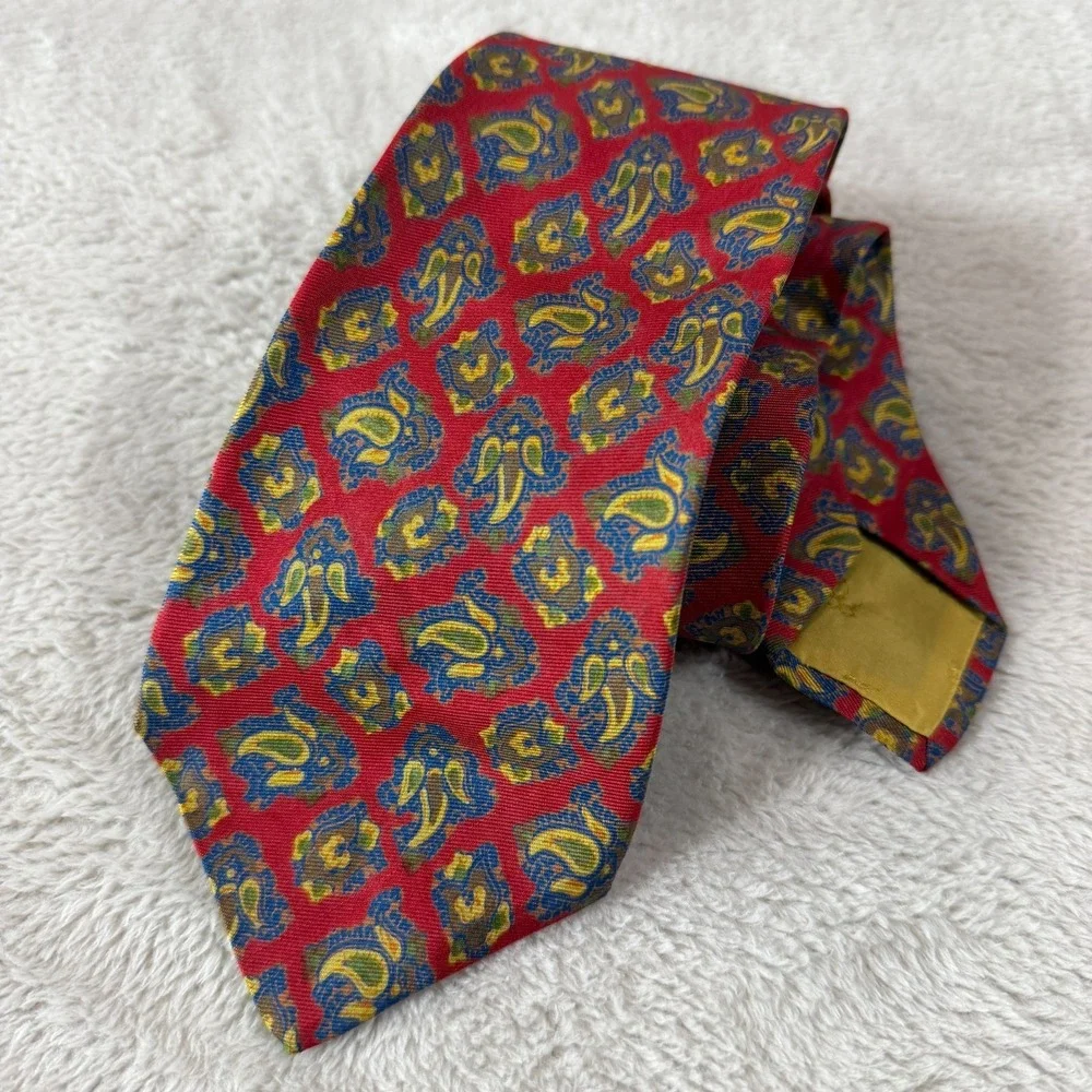 60s Brooks Brothers Mens Necktie Red Silk Paisley Vintage 55x3 Short Skinny EUC